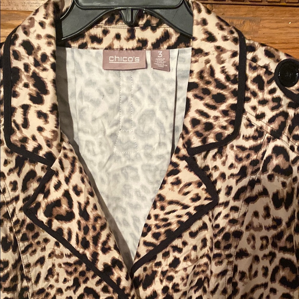Chico's Brown and Black Leopard Print Blazer (Chico size 3) - Picture 2 of 3